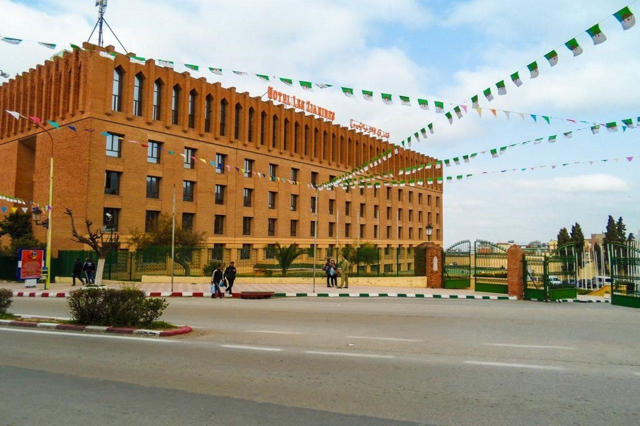 Hotel Les Zianides Tlemcen Exterior photo